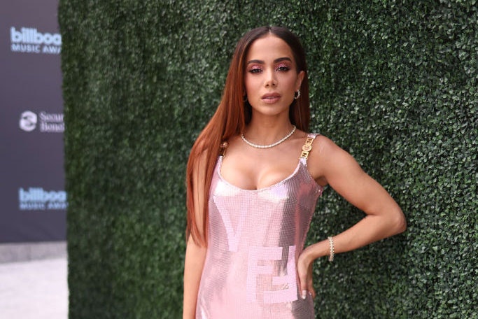 Best Red Carpet Looks from the 2022 Billboard Music Awards — Doja Cat Schiaparelli Anitta