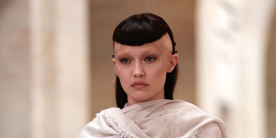 Microflequillo: la tendencia atrevida del lujo