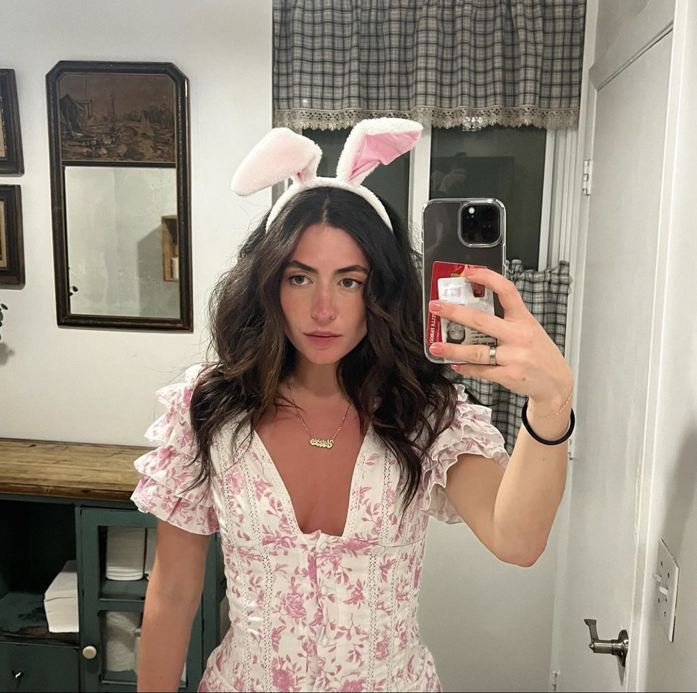 Who is Victoria Paris?