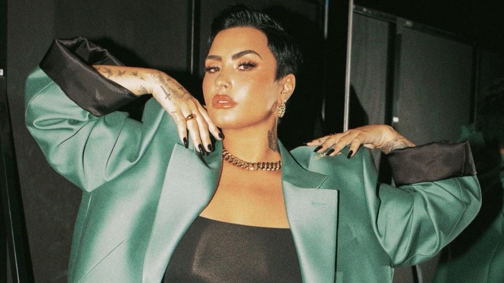 7 Sober Celebrities — Celebrities Who Don’t Drink Alcohol Quit Drinking