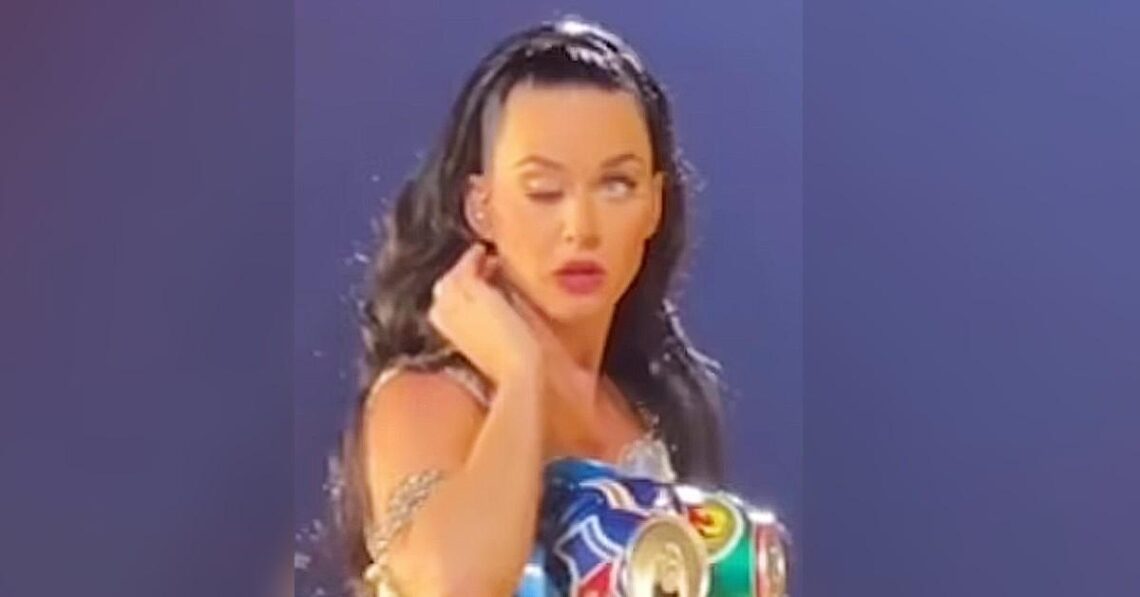 Pop Star Glitch! Katy Perry Fans Shade Her For Makeup Malfunction During Vegas Show