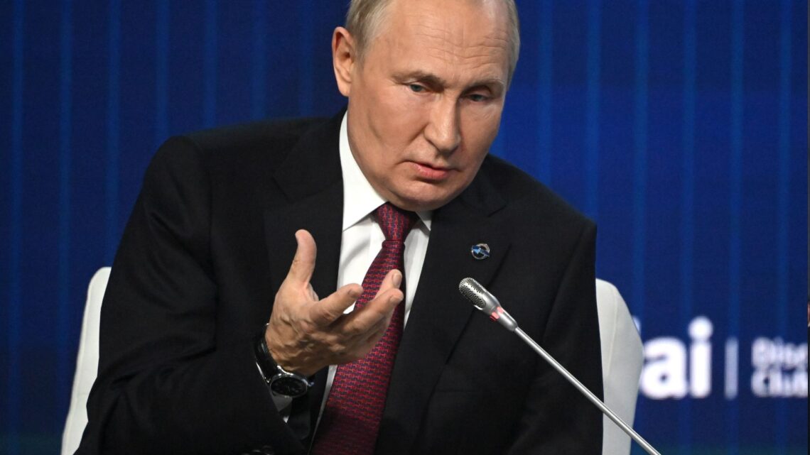 Ukraine news LATEST: Desperate Putin ‘using conscripts’ as cannon fodder as Russia ‘sending soliders to their DEATHS’ Ukraine news LATEST: Desperate Putin ‘using conscripts’ as cannon fodder as Russia ‘sending soliders to their DEATHS’