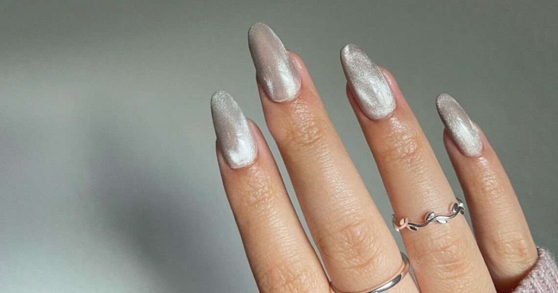 Winter’s Top Nail Trends Include Cozy Colors and Delicate Embellishments