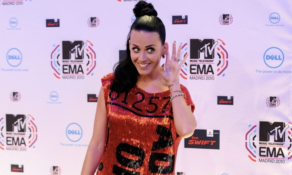 Great Outfits in Fashion History: Katy Perry’s Sequined Ticket-Stub Dress