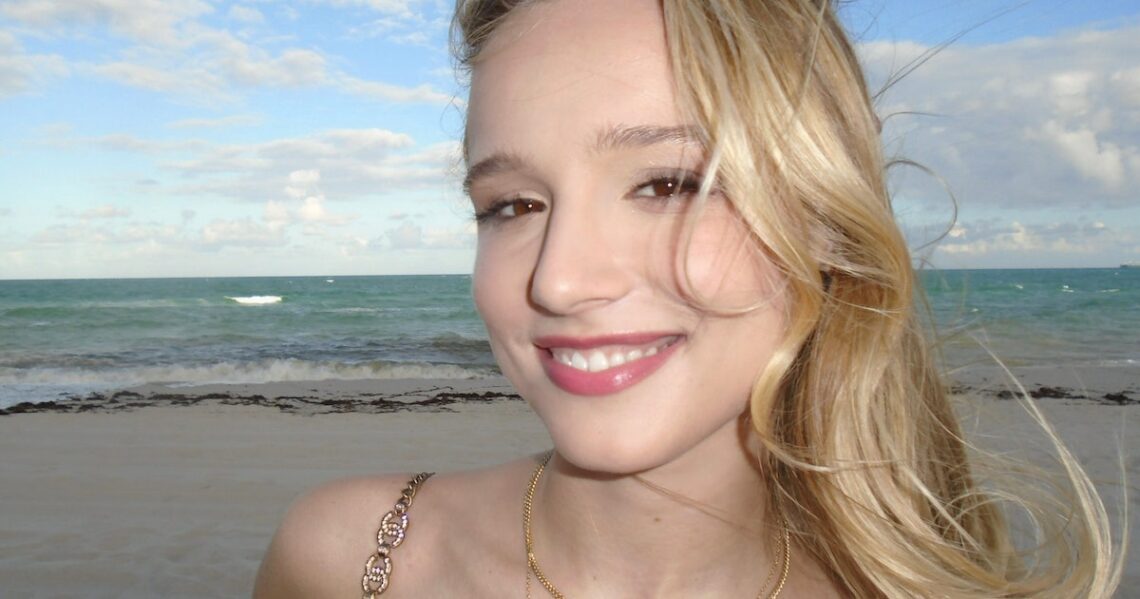 Diva Smith Gets Ready For Chanel’s Miami Runway Show