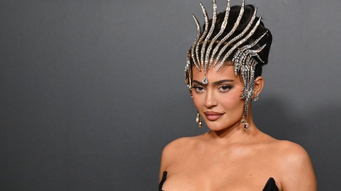 Kylie Jenner Wears Vintage Mugler Headpiece to the Thierry Mugler: Couturissime Exhibition