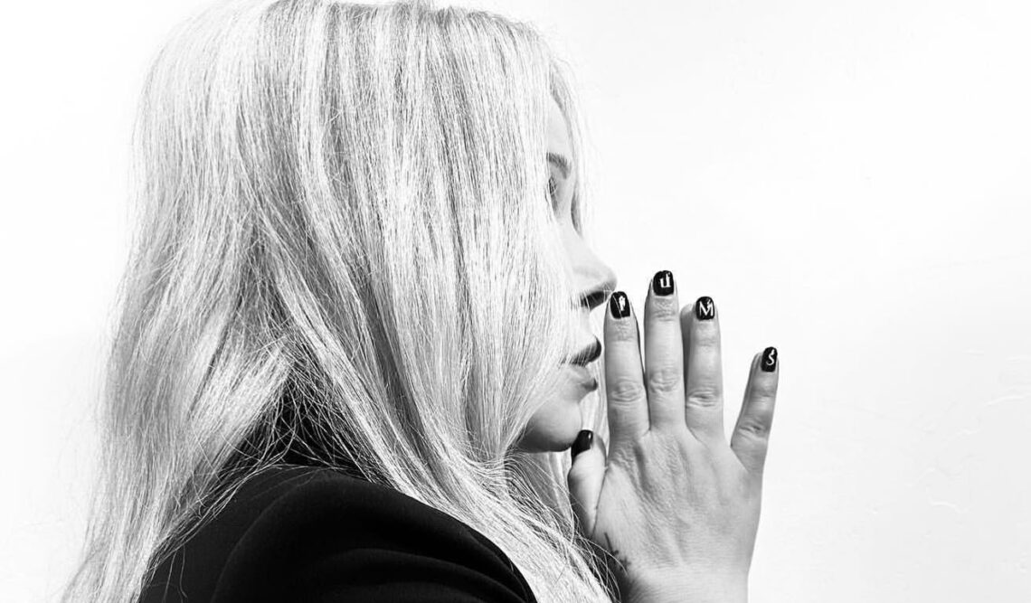 Christina Applegate Let Her Nails Make a Powerful Statement in First Public Appearance Since Her MS Diagnosis