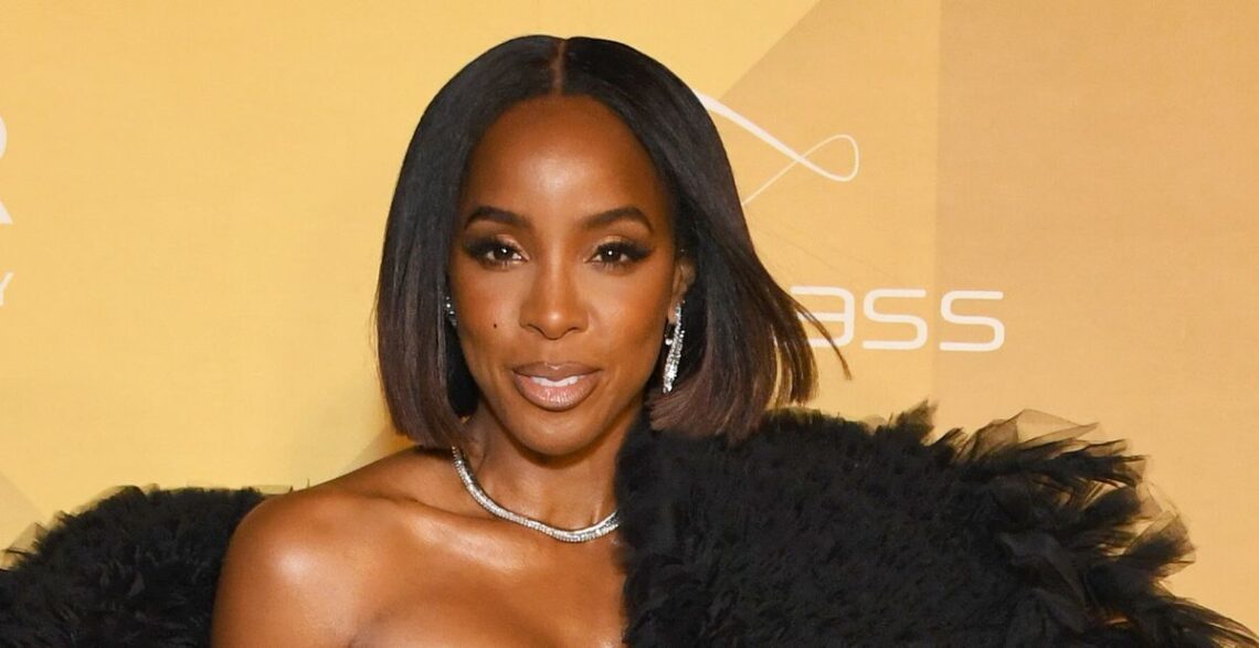 Fans Praise Kelly Rowland’s Response To Comparison With ‘Brightest Light’ Beyoncé