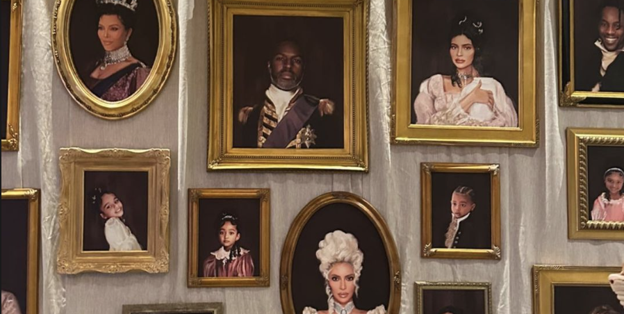 The Kardashians’ Completely Extra Thanksgiving Involved Portraits of Them as Royalty