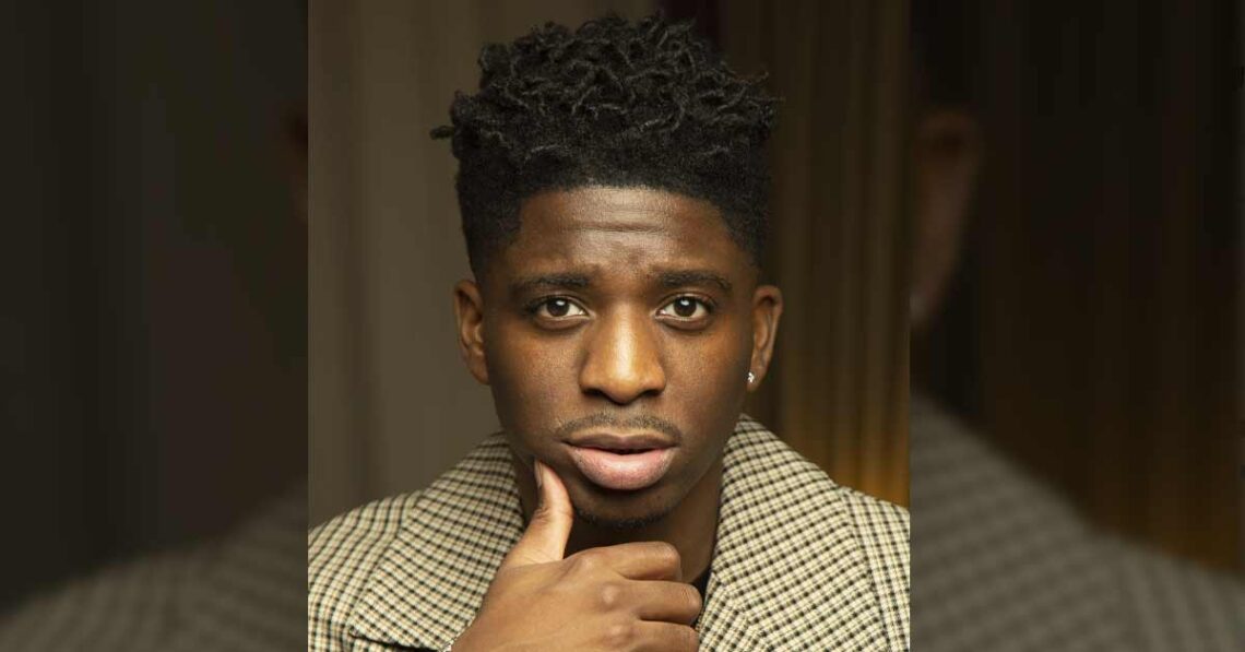 ‘Emily in Paris’ Star Samuel Arnold Reacts to Season 3 Cliffhangers, His Favorite Scene to Film and More