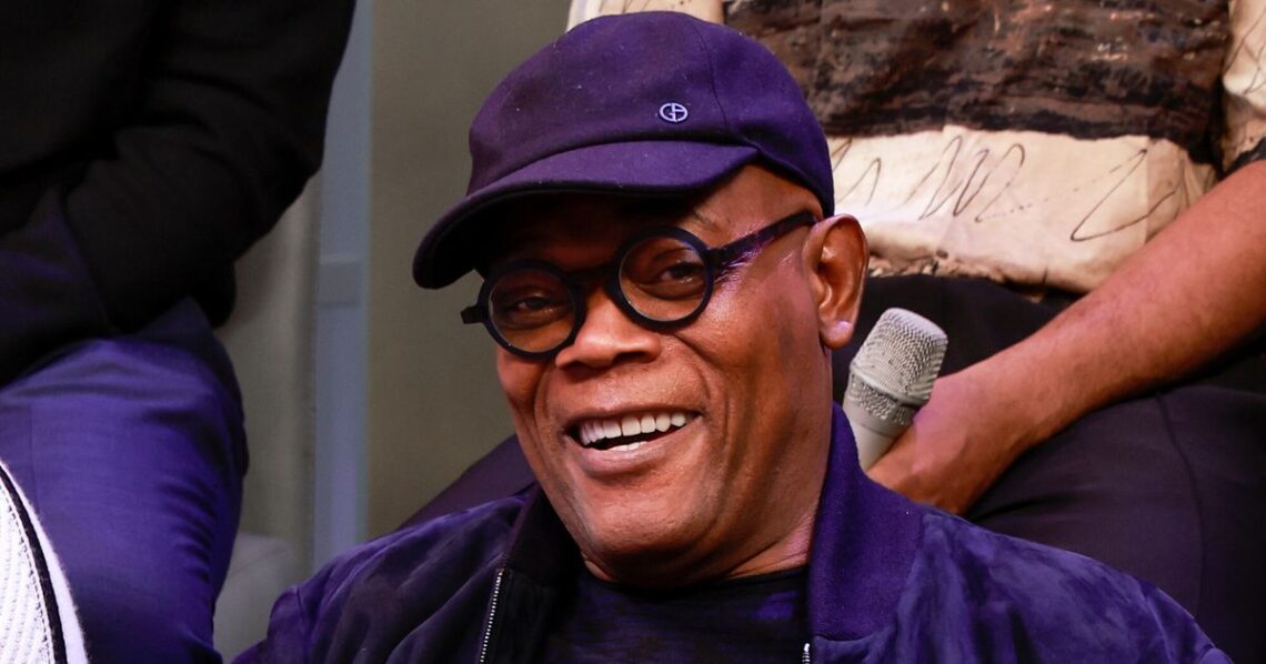 Samuel L. Jackson Liked Hardcore Porn On Twitter, And Fans Gave Him A Wakeup Call