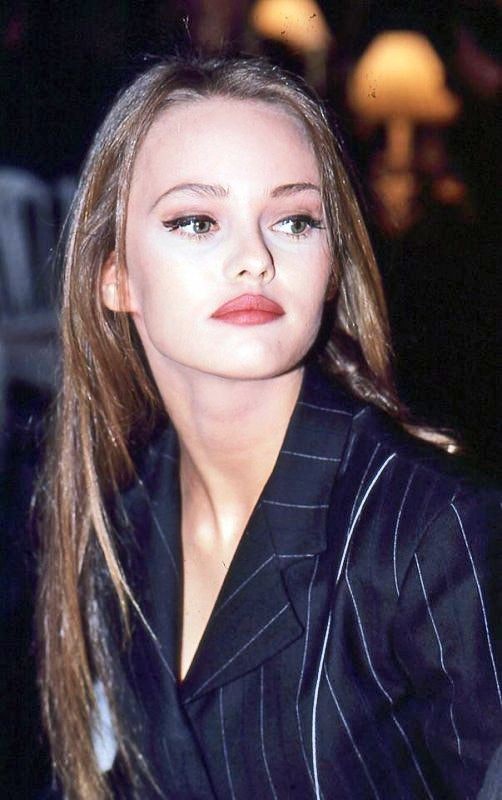 Young Vanessa Paradis’ Best Style Moments – Johnny Depp Lily-Rose Depp Mod