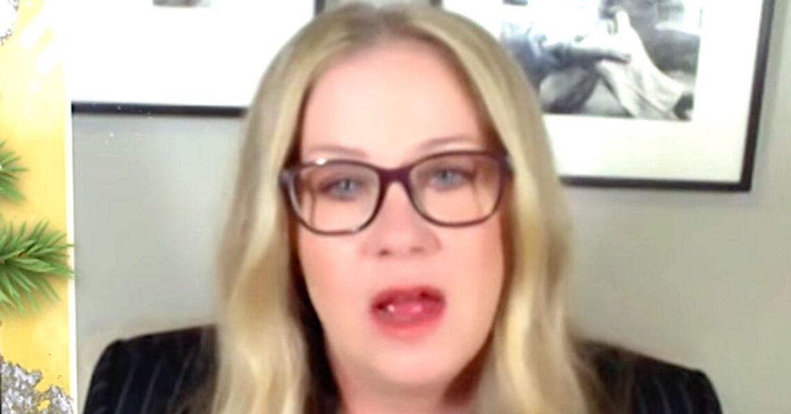 Christina Applegate Sings A Christmas Song About Multiple Sclerosis, And It’s A Hoot