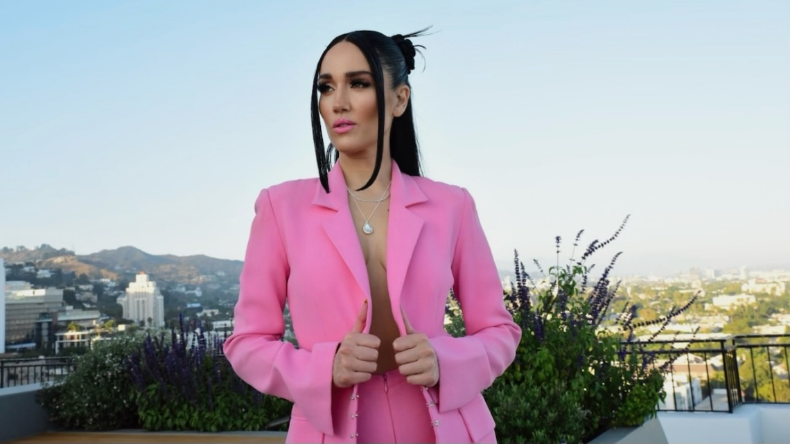 Jenna Andrews, Songwriter for BTS and Noah Cyrus, Is All About Paying It Forward Through Mentorship