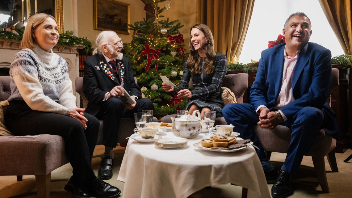 Inside royal Christmas as fans get a glimpse of Windsor Castle decorations