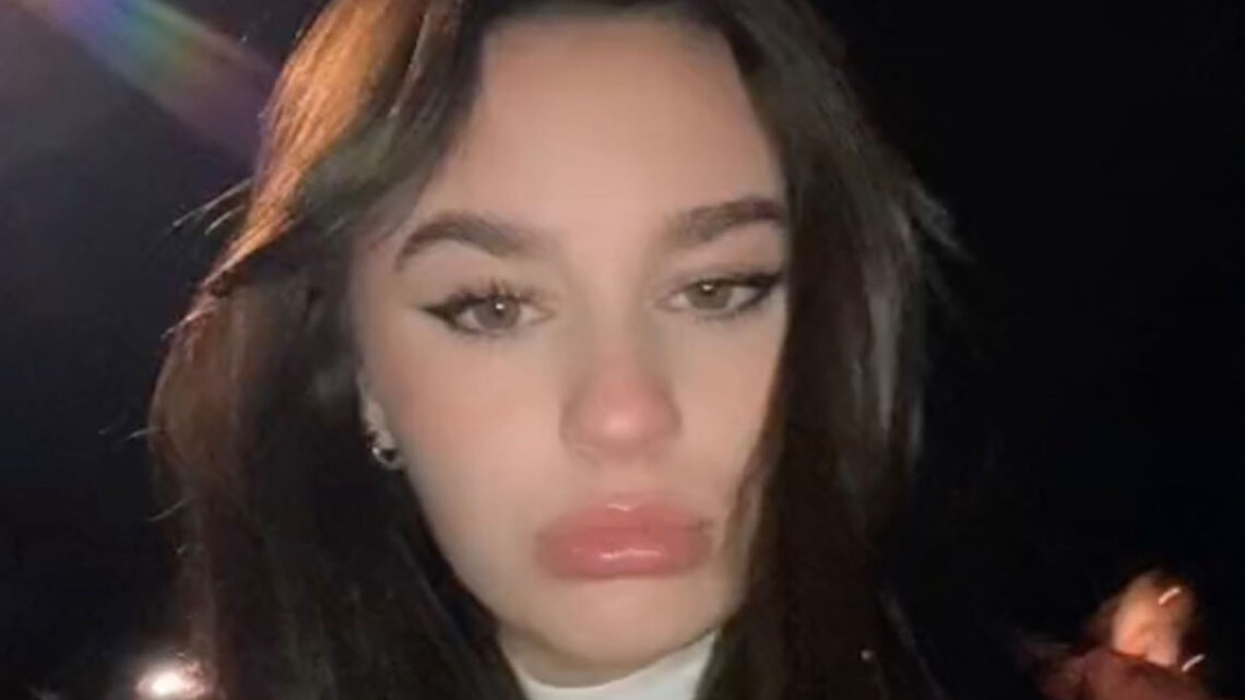 I’m a hot server and have the best apron tying trick – it’s an instant ‘butt lift’