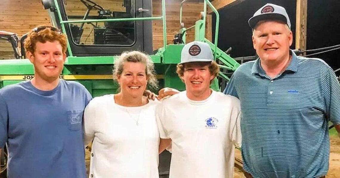 Disgraced Legal Scion Alex Murdaugh Tried To Throw Investigators Off By Falsely Linking Murders To Fatal 2019 Boat Crash, Prosecutors Claim