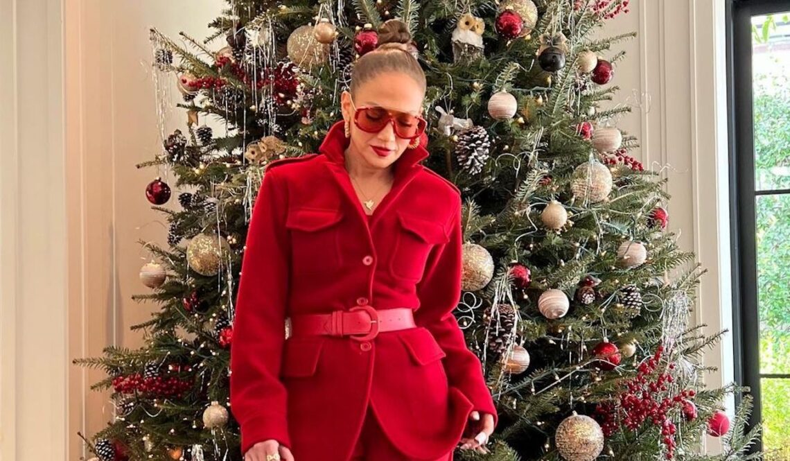 Gucci, Hummingbirds & Le Labo Candles: How Jennifer Lopez and Ben Affleck Spent Christmas